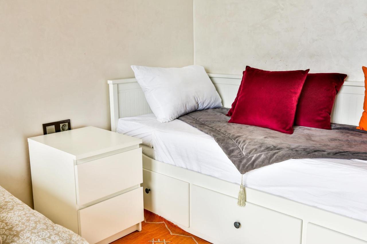 אסאוירה Prestigious Apartment מראה חיצוני תמונה