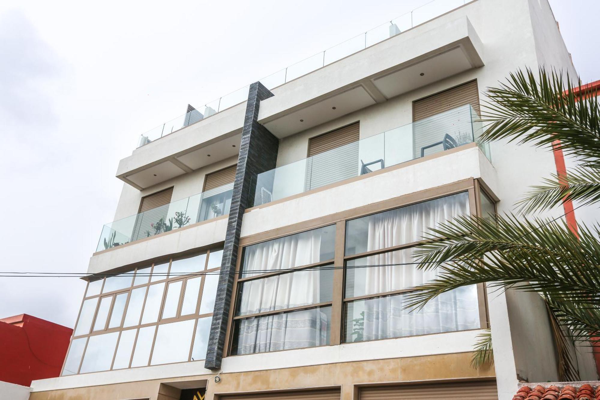 אסאוירה Prestigious Apartment מראה חיצוני תמונה